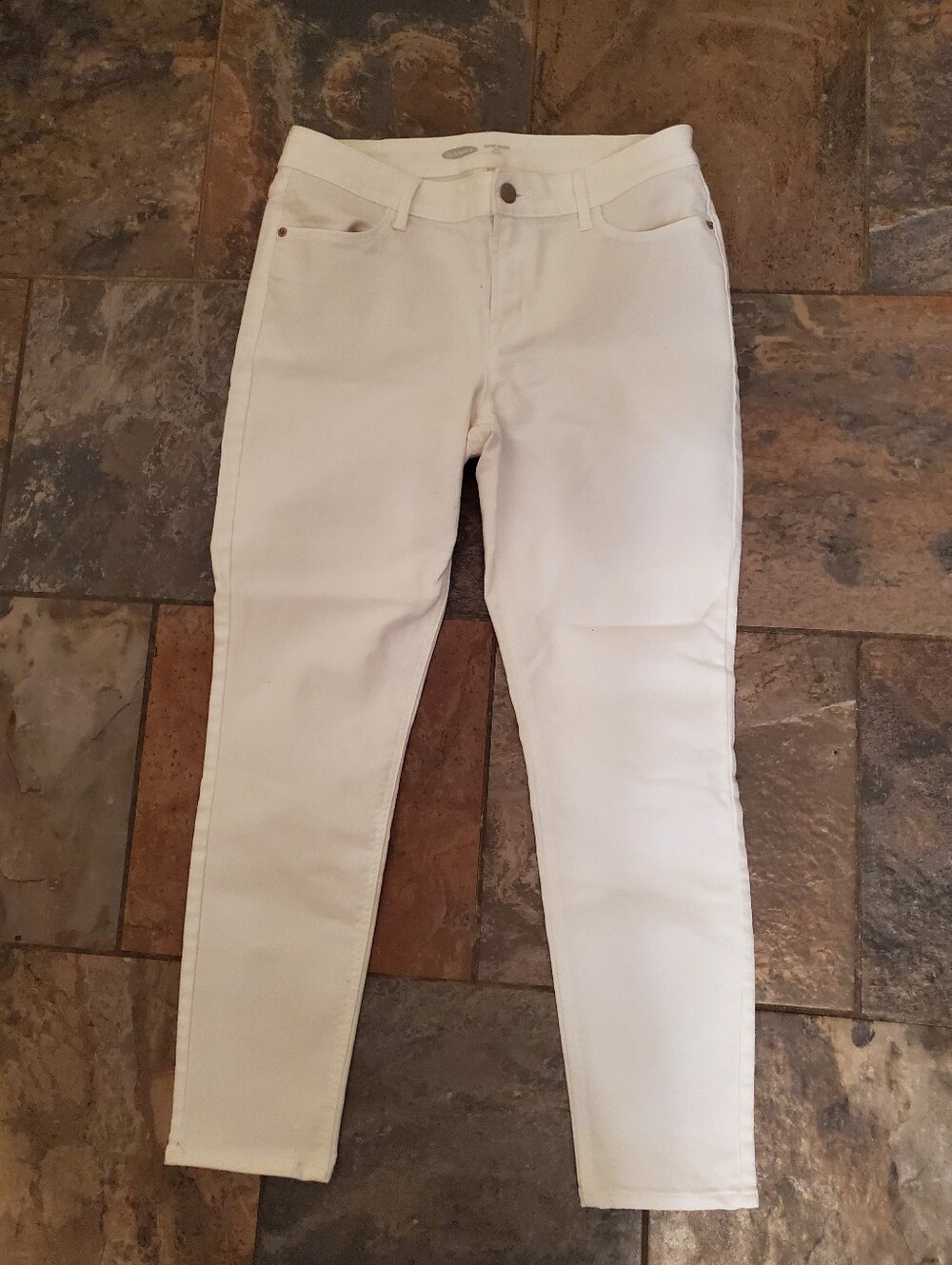 Old Navy Women's White Super Skinny Jeans Ankle Midrise Size 8 Preowned